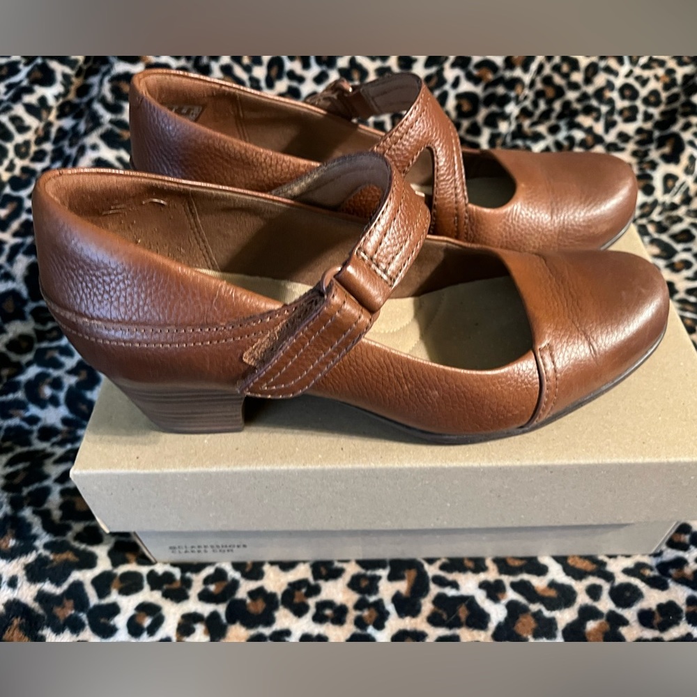 Clark Mary Janes size 8
